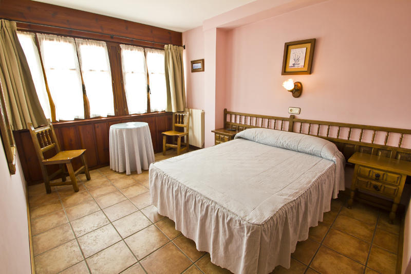Hospedaje Granada Сан-Вісенте-де-ла-Баркера Номер фото